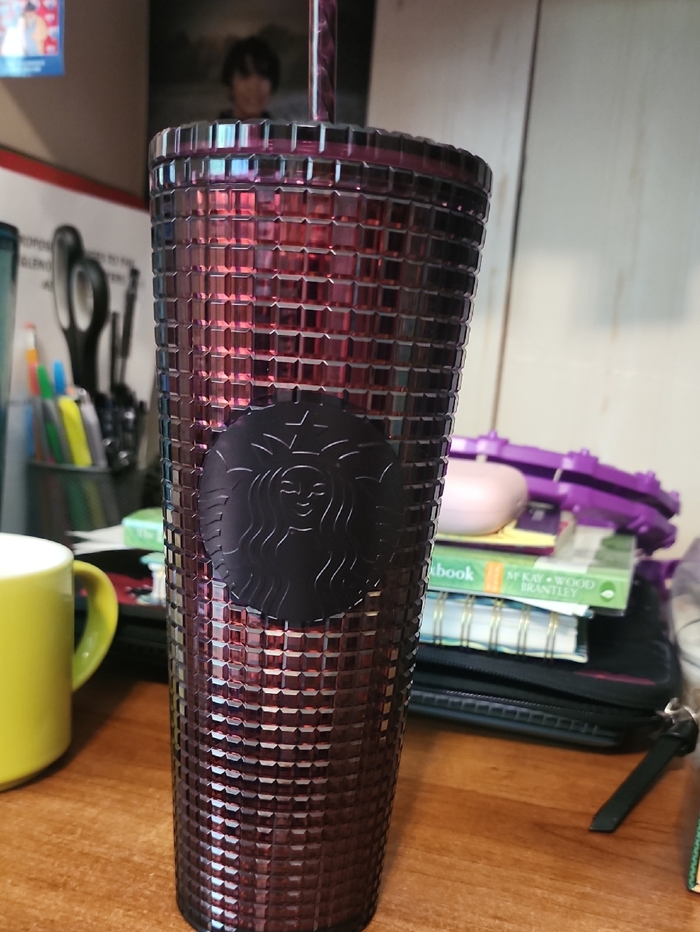 Starbucks 2020 Holiday Studded Grid Cold Cup Tumbler Venti Berry Plum Purple NWT